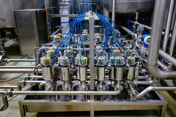 Matrix of mixproof separation valves in modern food or chemical factory