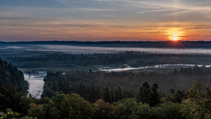 Sonnenaufgang an der Isar-Loisach-Mündung