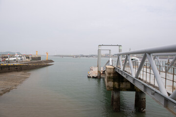 Ships of the port and ships anchored
