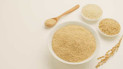 米ぬか｜白米と玄米と稲穂