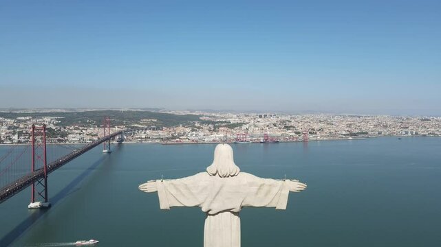 Ponte 25 de Avril Bridge, Christ the King statue, Alameda, Tagus River, Lisbon, Portugal