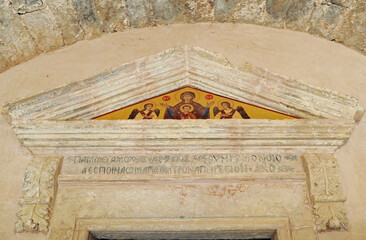 Fronton de porte du monastère d'Arkadi près de Réthymnon en Crète