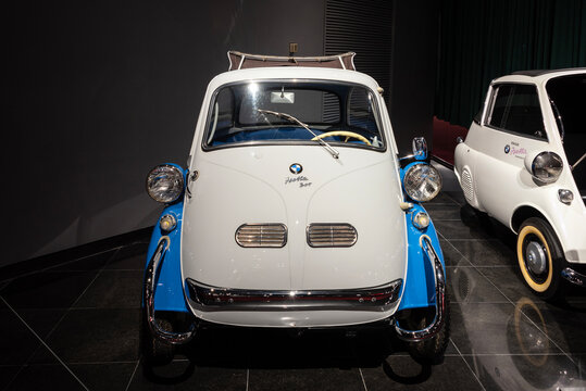 2024. 4. 12. 대한민국 경기도 용인시에서 촬영, BMW(이세타 300), 1958년 독일에서 생산, 삼성화재 모빌리티뮤지엄에 전시-BMW (Isetta 300), 1958, manufactured in Germany, exhibited at the Samsung Fire & Marine Mobility Museum, South Korea