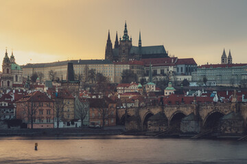 Zachód nad Hradczanami