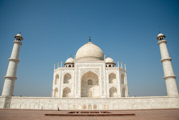 人生で一度は行ってみたいタージマハルのとても美しい風景The beautiful scenery of the Taj Mahal that you should visit at least once in your life