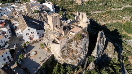antiguo castillo del municipio de Zuheros en la provincia de C&oacute;rdoba, Espa&ntilde;a