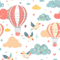 Fototapeta premium Cute Seamless Pattern with Hot Air Balloon and Clouds