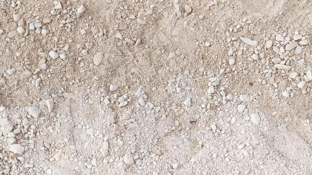 gravier sur un sol en travaux