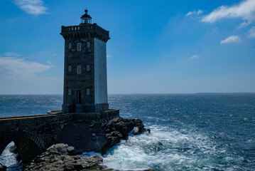 Phare de Kermorvan en mer d'Iroise au Conquet
