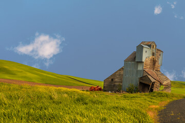 Abandoned grain elevator in the Palouse area of eastern Washington