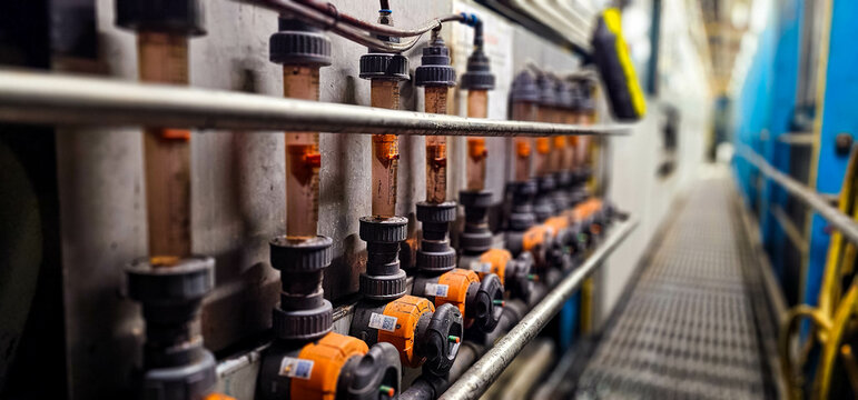 float flow meter, flow measurement in an Italian metalworking factory