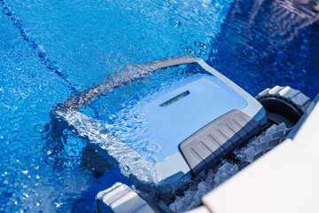 Automatic Swimming Pool Water Cleaner, Climbing Wall, Cleaning Robot Vacuum, Scrubbing algae dirt...