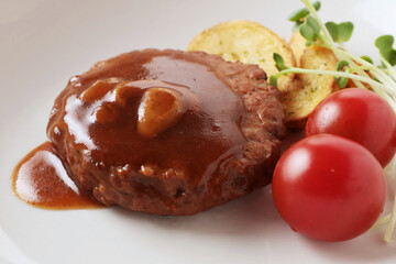 デミグラスハンバーグ