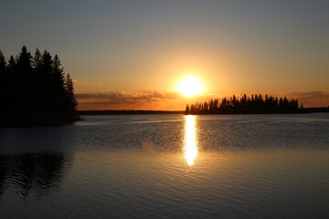 Naklejka premium Sunset On Astotin Lake, Elk Island National Park, Alberta