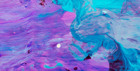The Enchanting Dance: Free-Flowing Colors in Liquid Art with an Ethereal Touch
