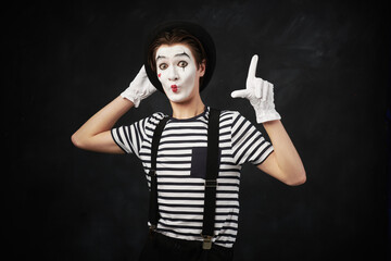 emotional mime actor