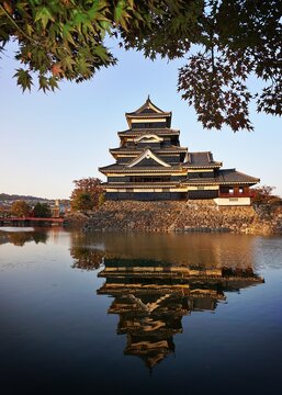 Burg Matsumoto in der Pr&auml;fektur Nagano in Japan. Die auch Kr&auml;henburg genannte Burg ist Nationalschatz. 
