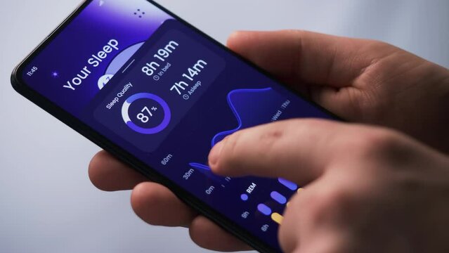 Tracking sleep information on a smartphone app Using the diagnosis app, analyze deep, light, and REM sleep data to determine its quality and quantity. Fictional Interface.