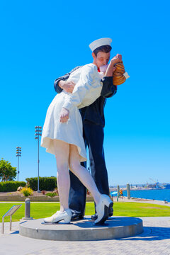 San Diego, California - April 16, 2024: V-J Day Embrace Statue in San Diego Harbor
