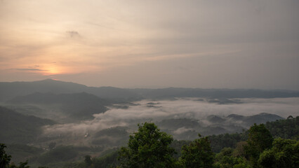 Obraz premium Morning view high on the mountain.