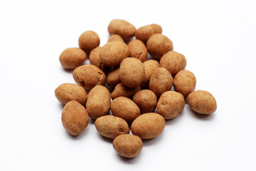 Coconut cream coated peanuts snack