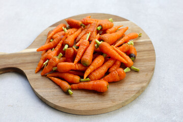 Fresh baby carrot, Excellent source of vitamin A and beta-carotene