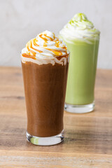 キャラメルフラッペと抹茶フラッペ