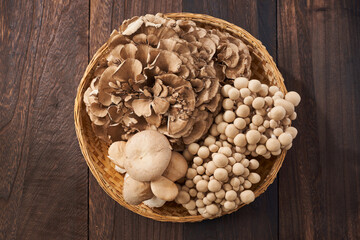 キノコの盛り合わせ（舞茸、エリンギ、ぶなしめじ）