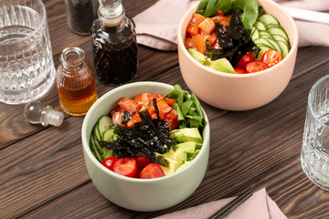 Poke bowl with salmon