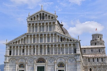Fototapeta premium Blick in die Altstadt von Pisa in Italien 