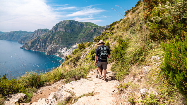 Sentiero degli Dei (Path of God), Costiera Amalfitana (Salerno). Trekking da Bomerano di Agerola a Positano in 4 ore.