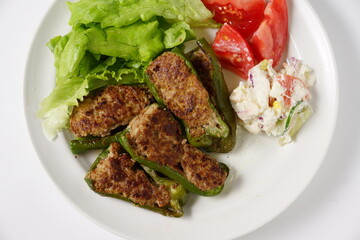 ピーマンの肉詰め