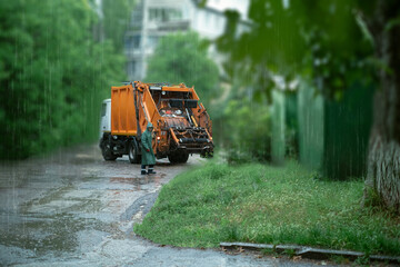 Technologies in waste collection and processing: the role of garbage trucks. Exploring measures and programs aimed at maintaining urban cleanliness and hygiene.