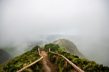 Perdu dans le brouillard