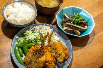 美味しいアジフライ定食