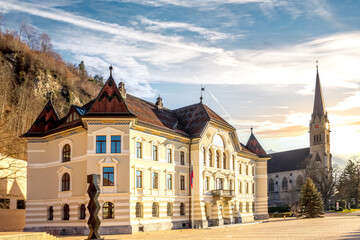 Naklejka premium Landtags- und Regierungsgebäude, Vaduz, Liechtenstein