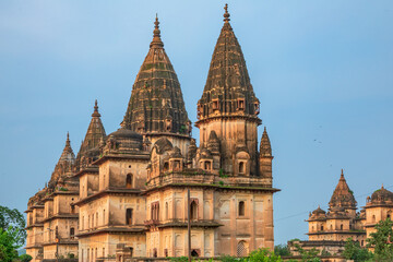 Fototapeta premium Royal Chhatris or Cenotaphs are the historical monuments situated on the banks of River Betwa in Orchha, Madhya Pradesh, India.