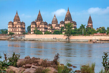 Fototapeta premium Royal Chhatris or Cenotaphs are the historical monuments situated on the banks of River Betwa in Orchha, Madhya Pradesh, India.
