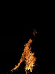 "Campfire in the Dark Night: A Cozy Retreat"