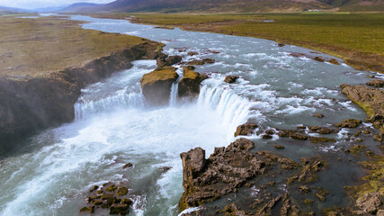 Veduta aerea della cascata di Godafoss in Islanda