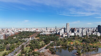 Toma aérea bosques lagos de palermo, el rosedal, buenos aires, argentina