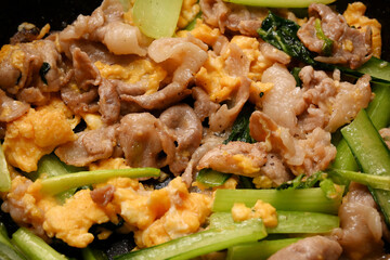 豚肉と小松菜の中華風卵炒め