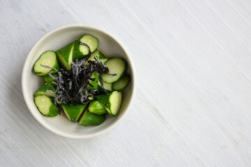 きゅうりと塩昆布の和え物