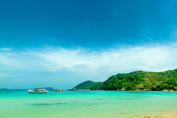 Fototapeta premium island and ocean background