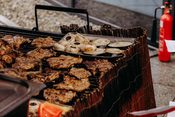 Grill na świezym powietrzu © rozentuzjazmowany
