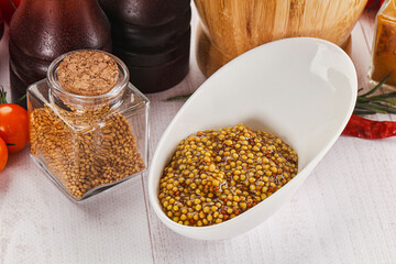 Spicy mustard sauce with seeds