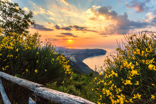 Tramonto sul Monte Conero