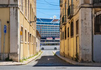 Obraz premium Kreuzfahrtschiff in Lissabon, Portugal