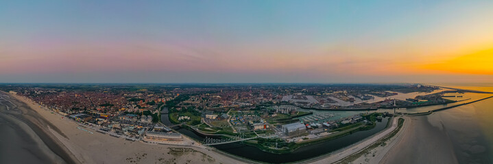 Plage de dunkerque au crépuscule  © Philippe Sénicourt