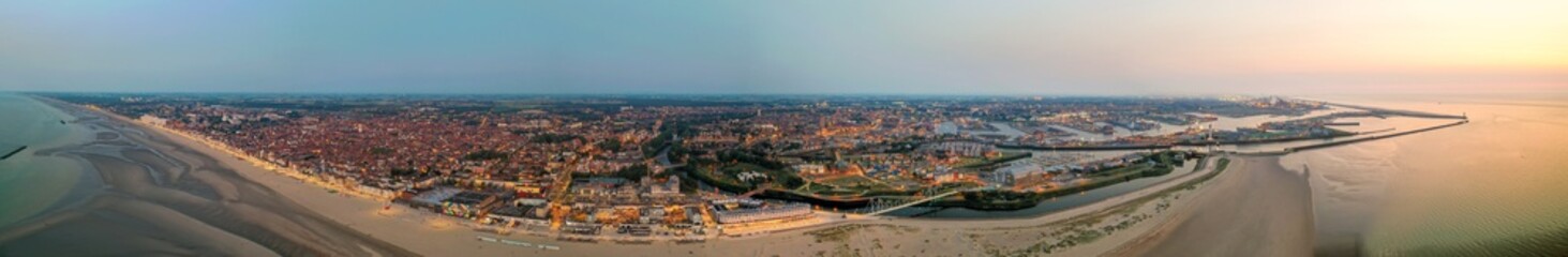 Panorama dunkerque au crépuscule  © Philippe Sénicourt